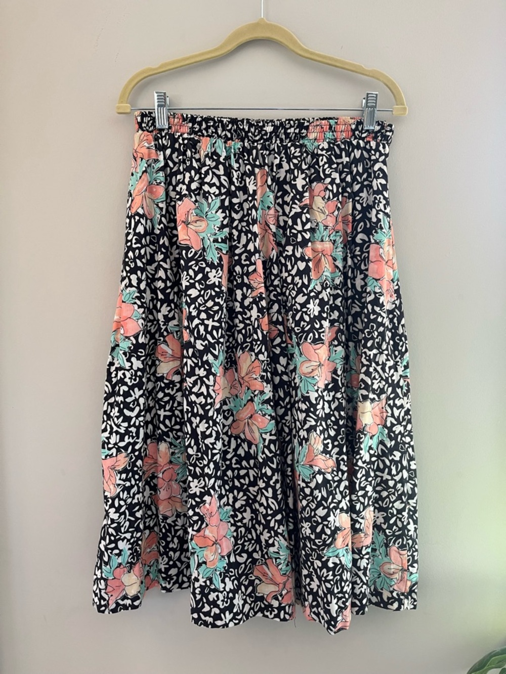 Vintage floral skirt